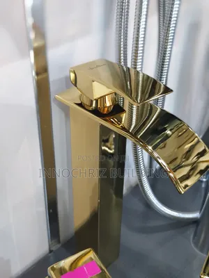 Long Gold Waterfall Tap (6443)