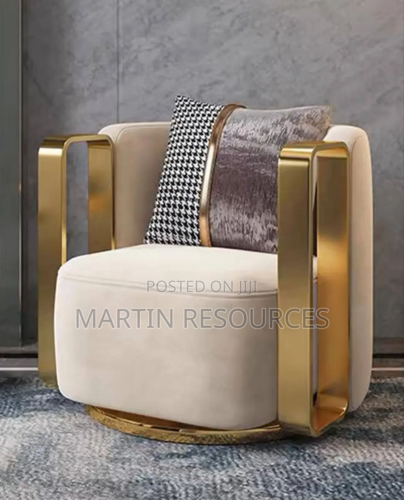 Executive Swivel Arm Chair