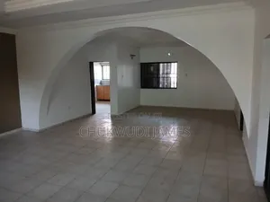 3bdrm Block of Flats in Wuse. Estate for rent