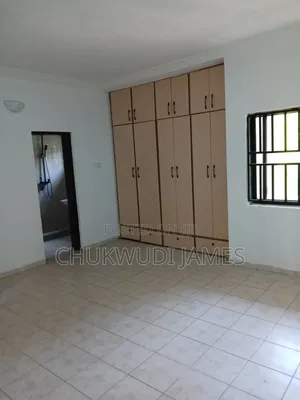 3bdrm Block of Flats in Wuse. Estate for rent