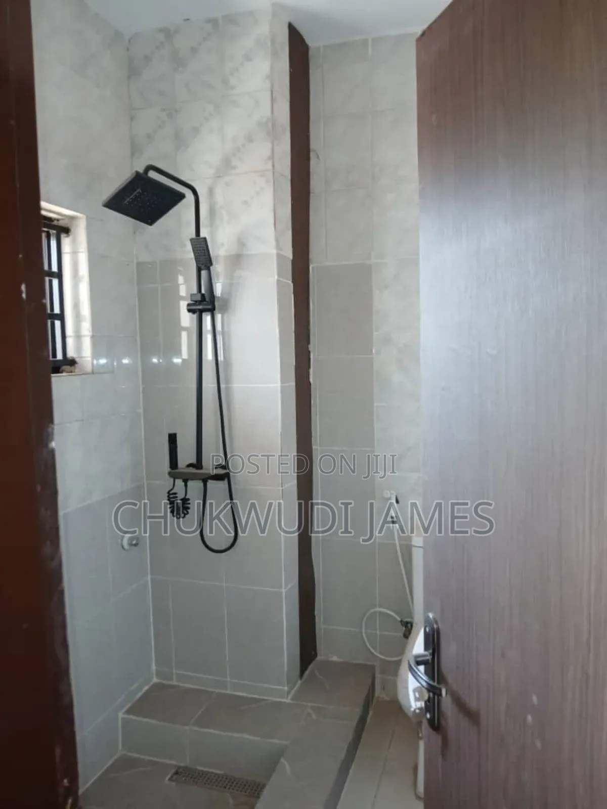 3bdrm Block of Flats in Wuse. Estate for rent