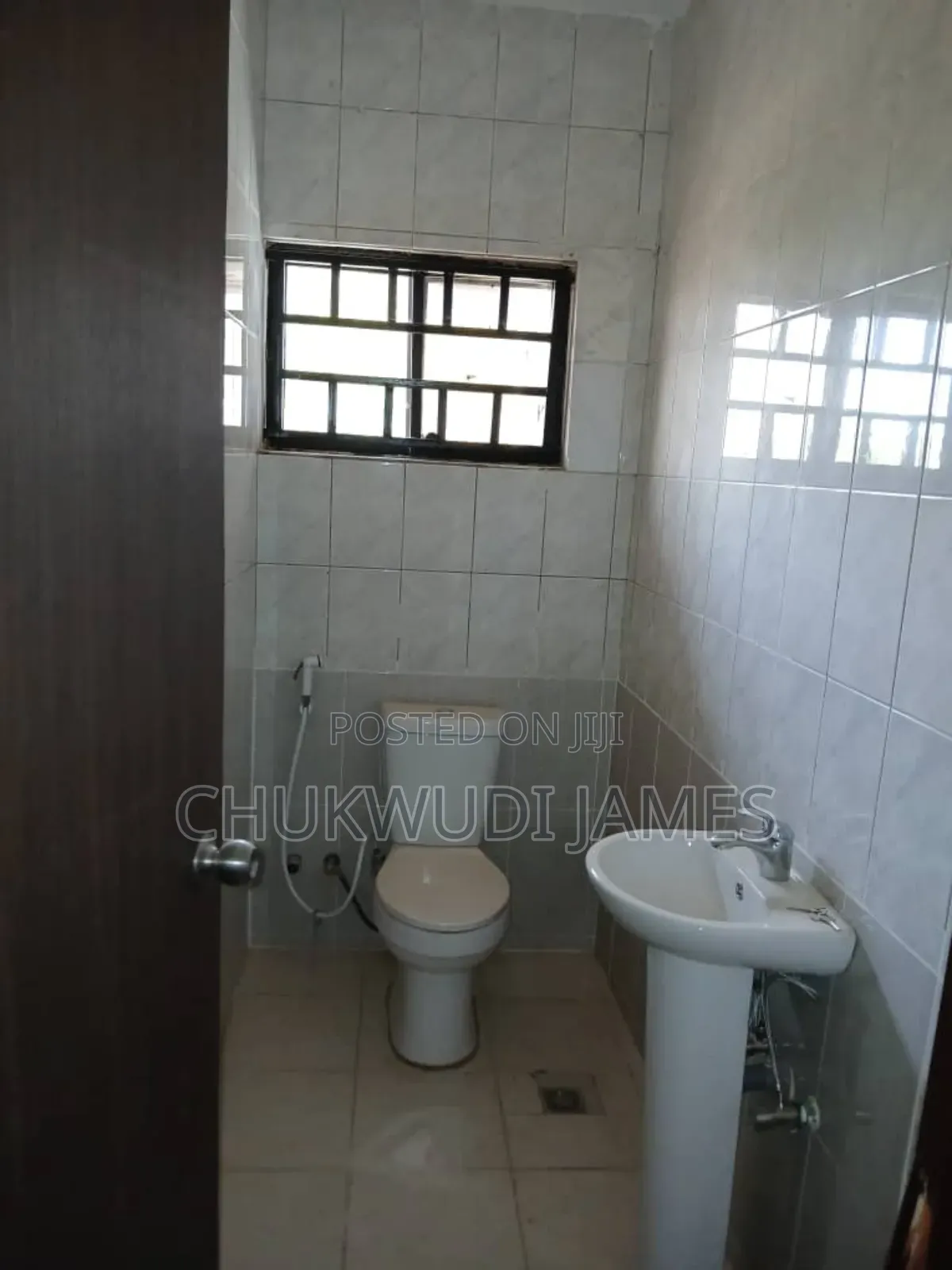 3bdrm Block of Flats in Wuse. Estate for rent