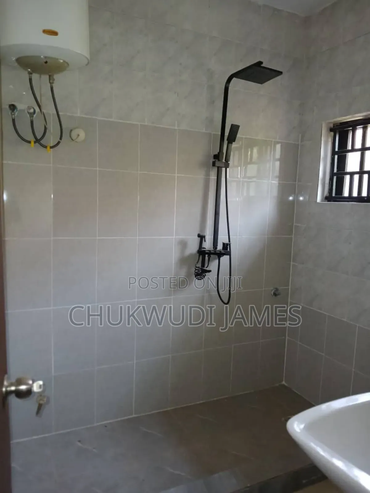 3bdrm Block of Flats in Wuse. Estate for rent