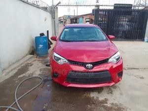 Toyota Corolla 2015 Red