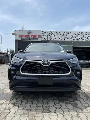 Toyota Highlander XLE 2021
