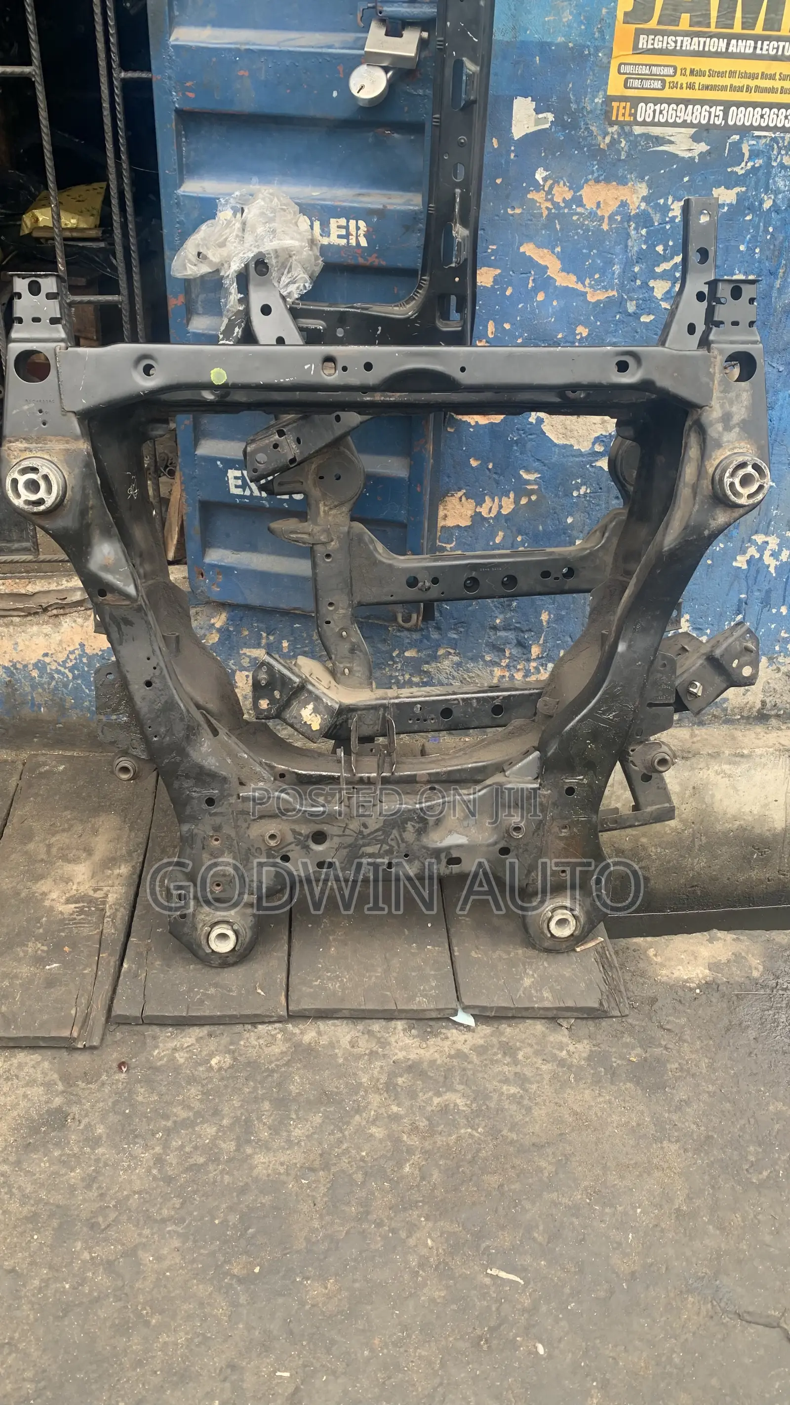Front Beam Ford Explorer 2013