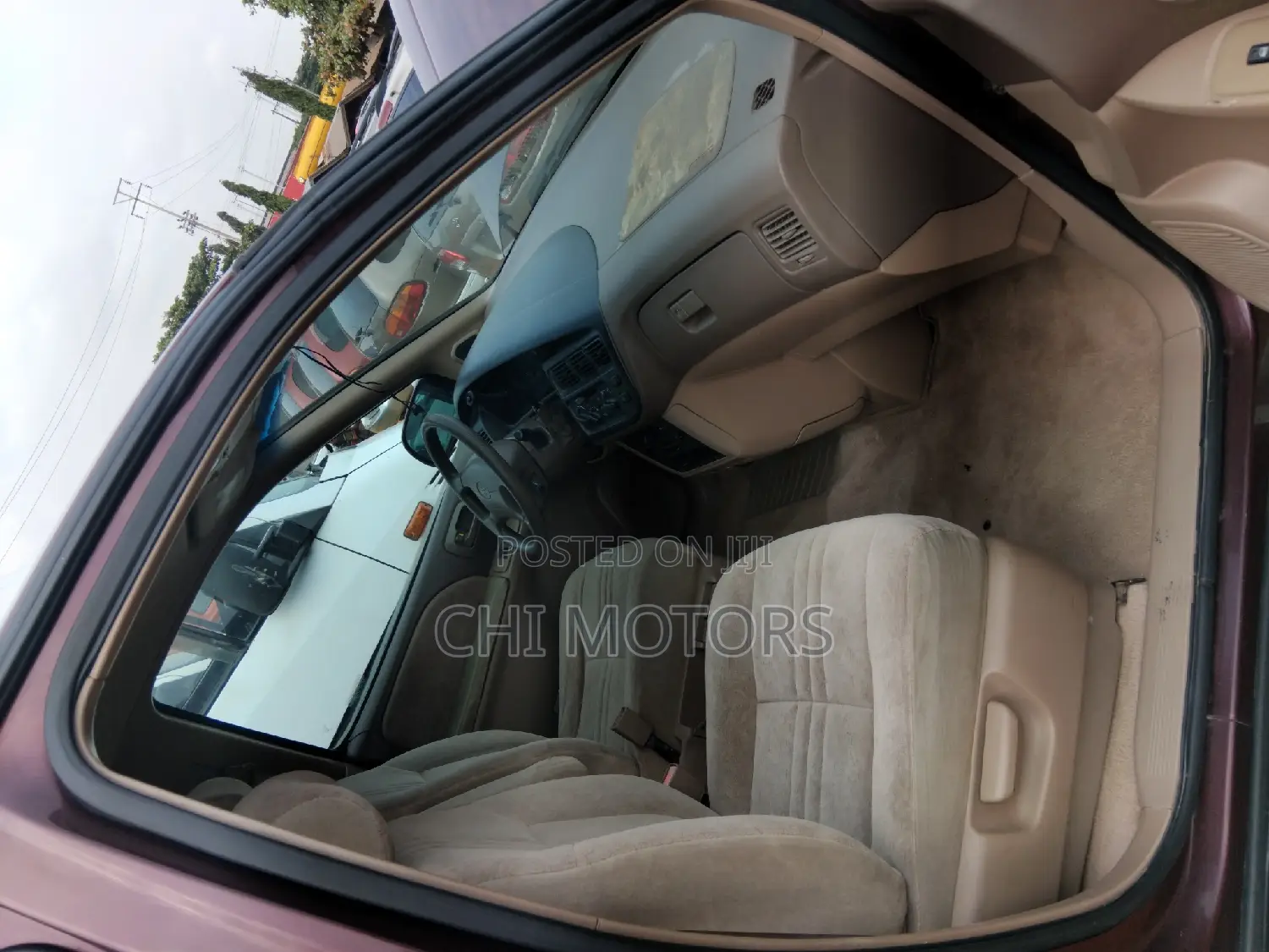 Toyota Sienna LE & 1 hatch 2000 Brown