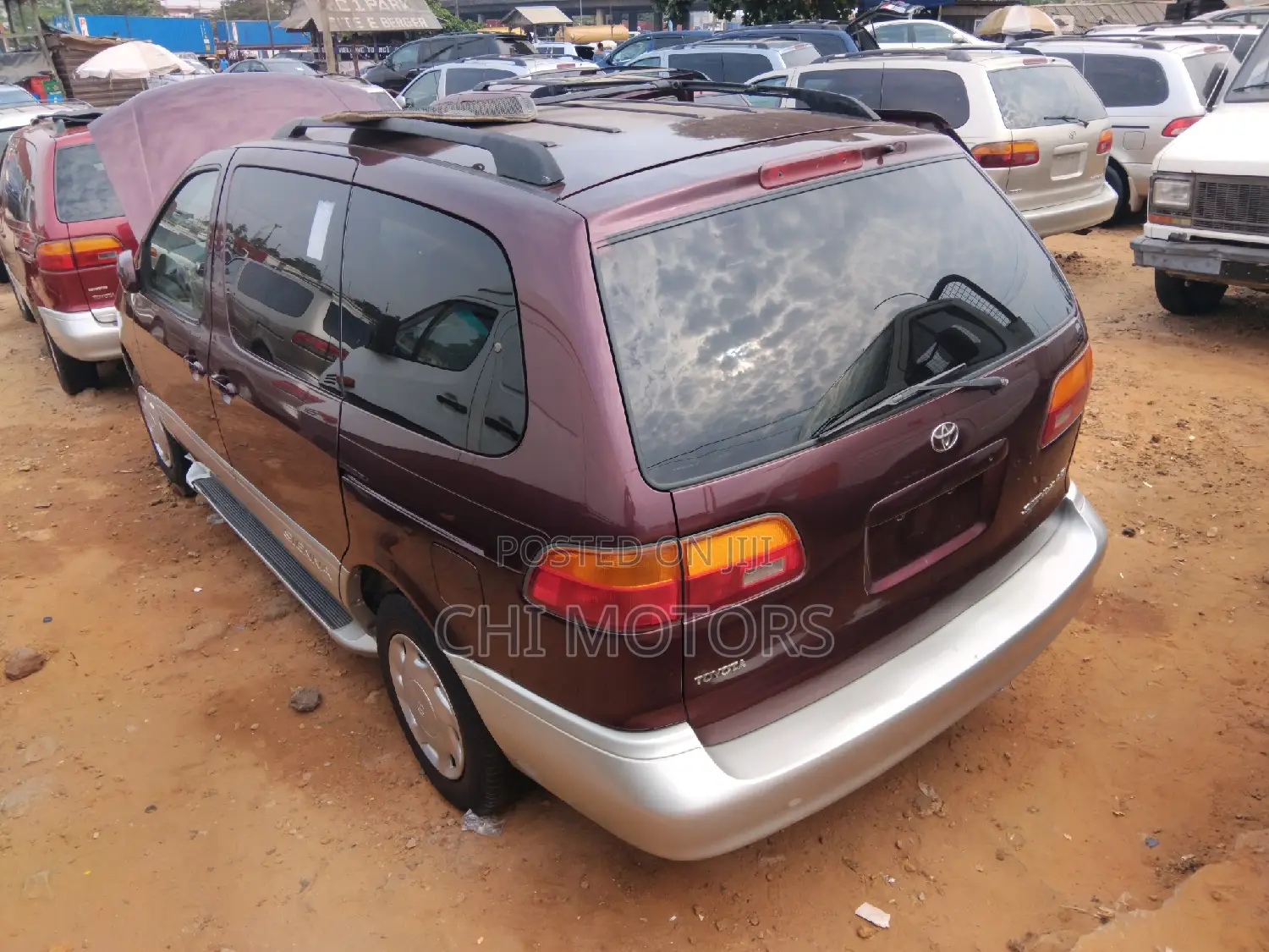 Toyota Sienna LE & 1 hatch 2000 Brown
