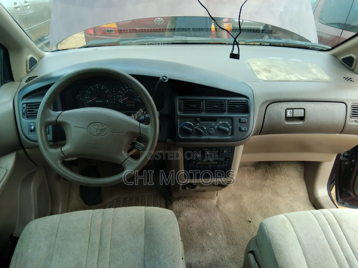 Toyota Sienna LE & 1 hatch 2000 Brown