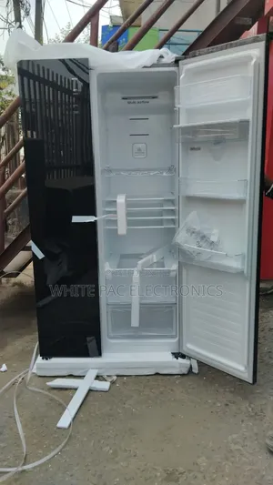 Hisense 529 L Inverter Fridge & Freezing( Mirror ) Dispenser