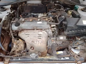 Toyota Avensis 2000 Silver