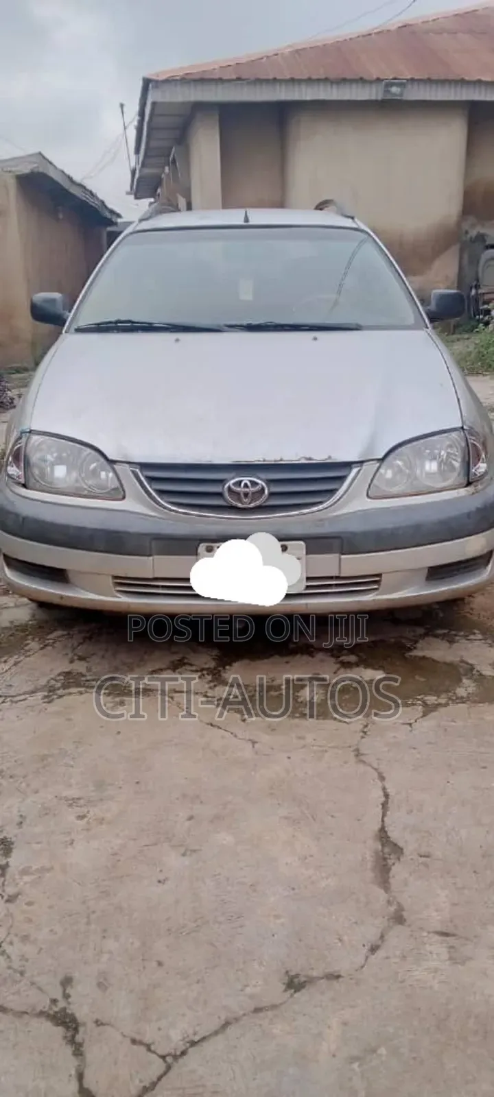 Toyota Avensis 2000 Silver