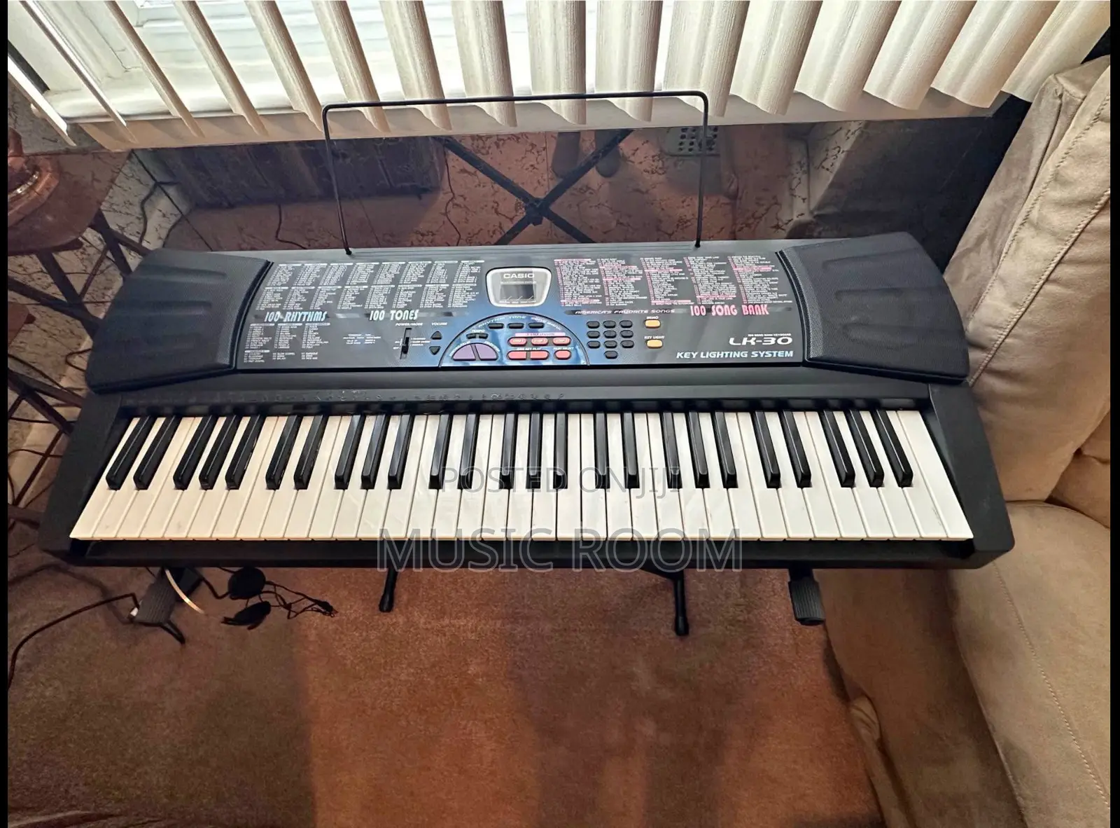 Standard Casio Lk 30 Keyboard With Key Lighting System