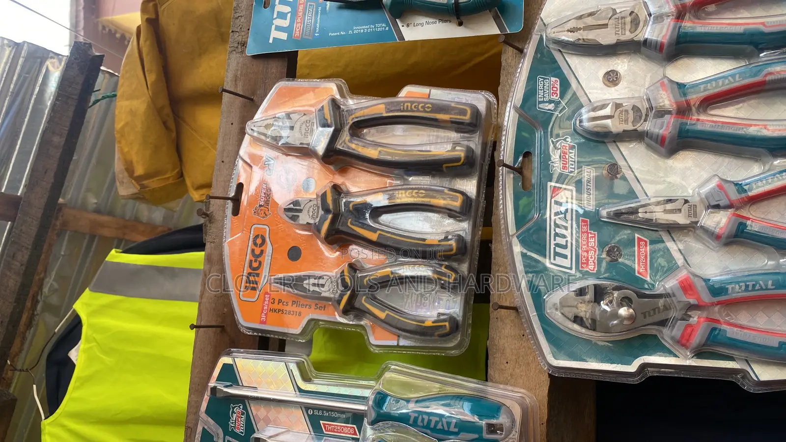 INGCO 3 PCS Plier Set