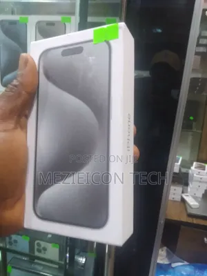 New Apple iPhone 15 Pro 128 GB Black