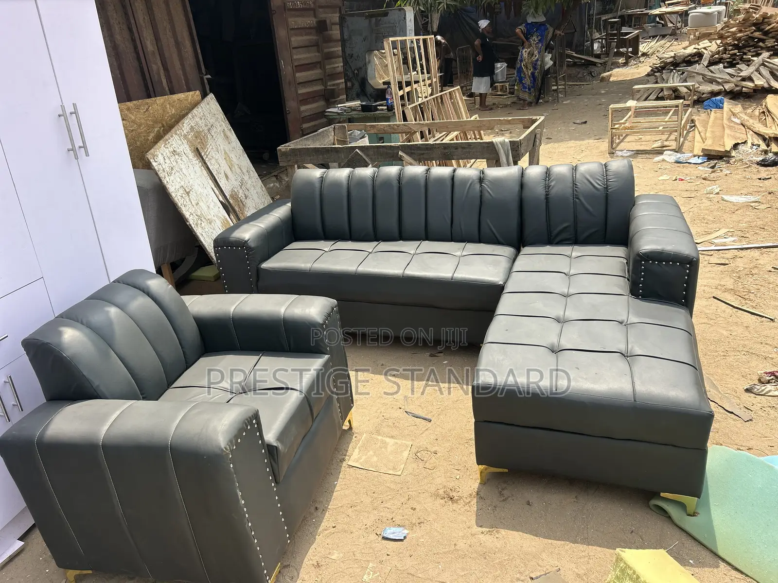 A Standard Grey Leather L Shap