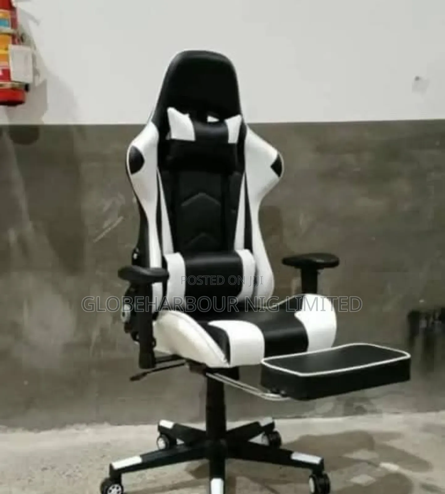 Exquisite and Quality Office and Study Chair
