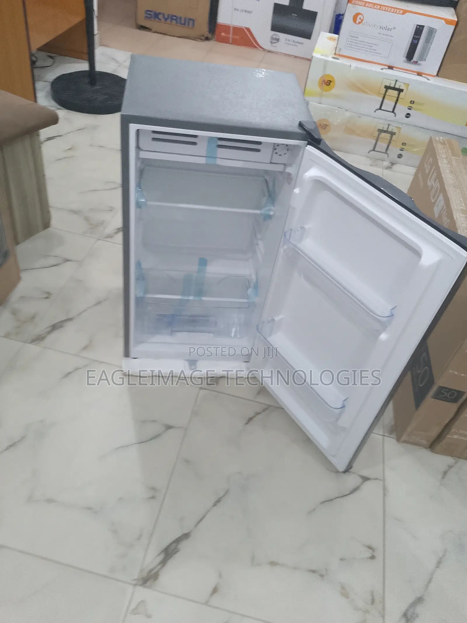 Quiet Skyrun 90L Refrigerator BCD-90g