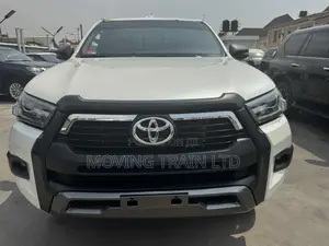 Toyota Hilux 2020 White