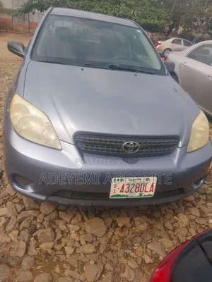 Photo - Toyota Matrix 2005 Blue