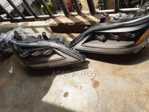 Headlamp for Lexus Es350