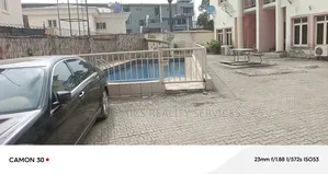 2bdrm Apartment in Ikeja GRA for rent