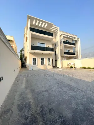 5bdrm Duplex in Lekki Phase 1 for sale