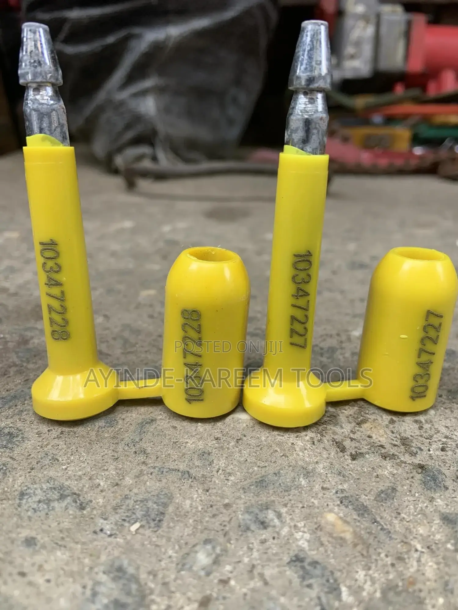 Bolt Container Seal