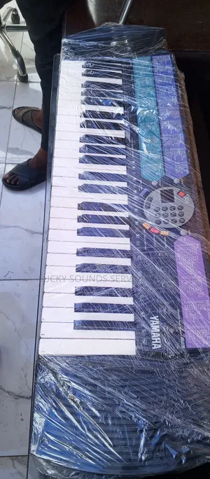 Yamaha Keyboard PSR 77