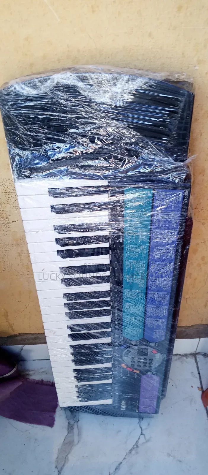 Yamaha Keyboard PSR 77