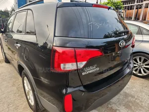 Photo - Kia Sorento 2015 Black