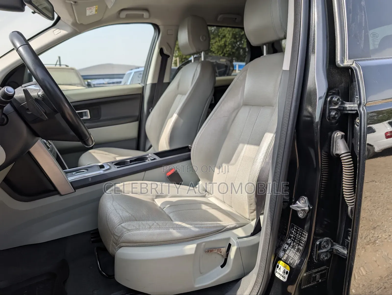 Land Rover Discovery 2015 Black
