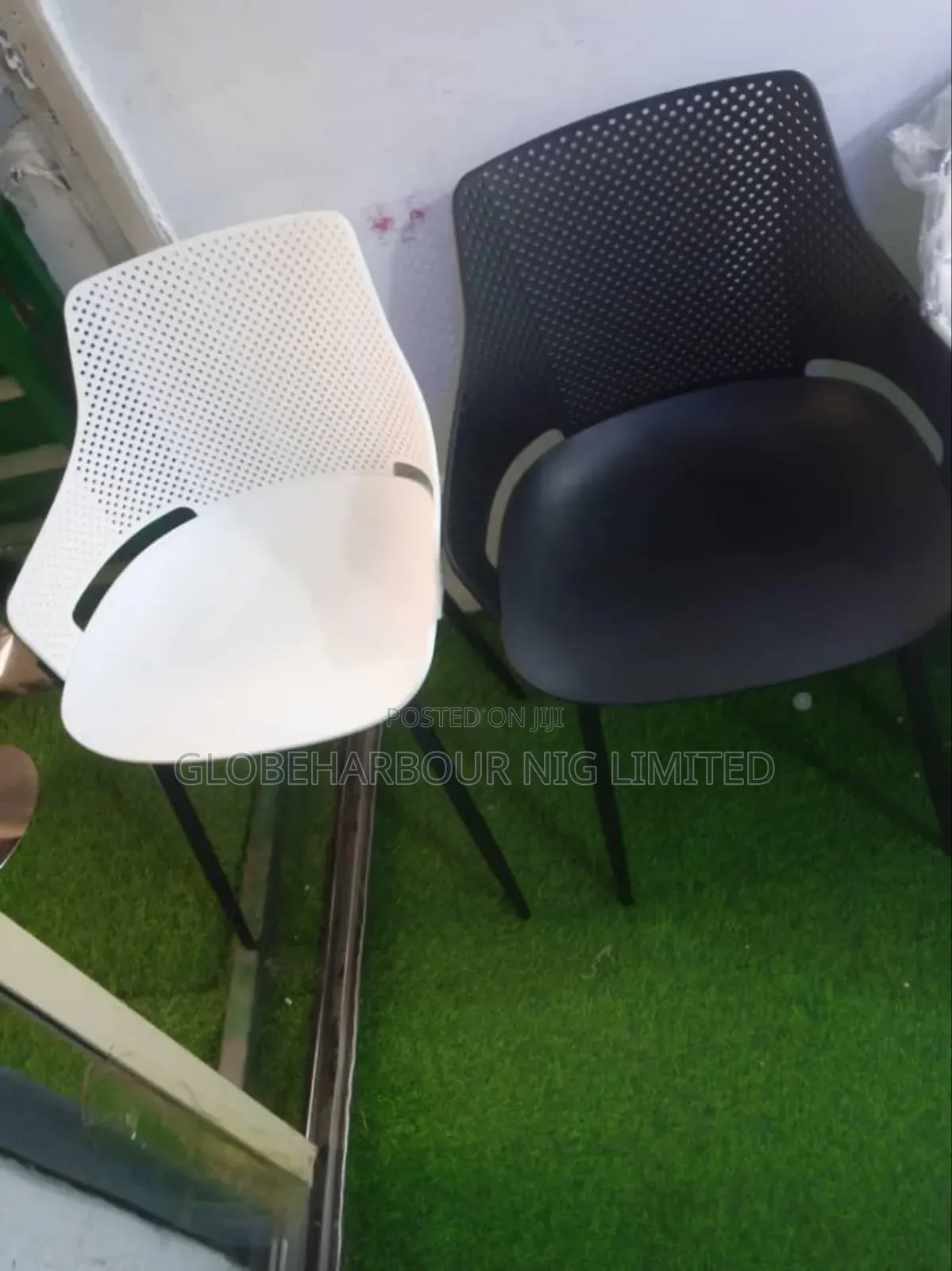 Comfortable Visitors Chair
