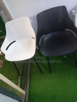 Comfortable Visitors Chair