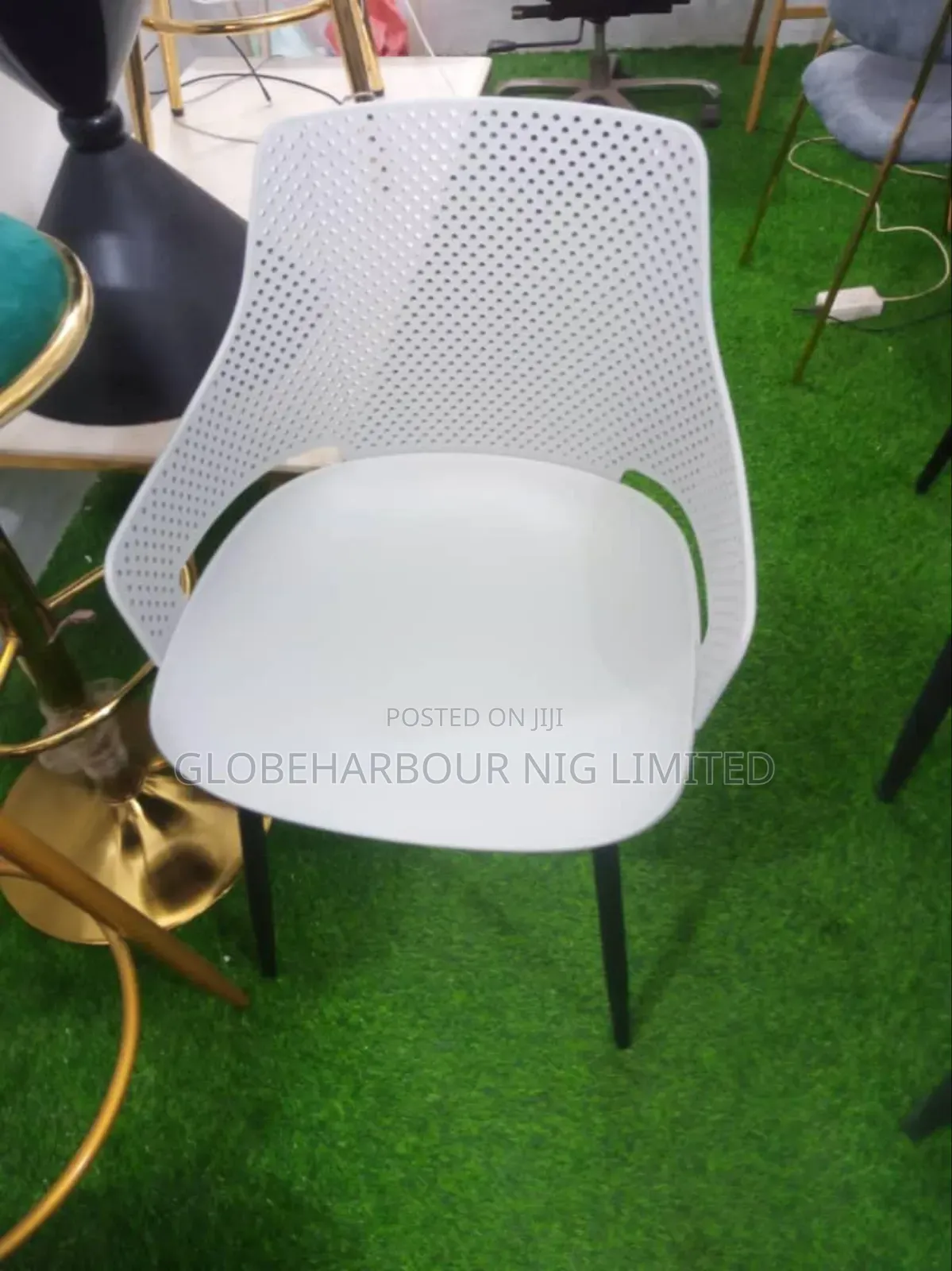 Comfortable Visitors Chair