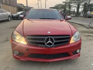 Photo - Mercedes-Benz C300 2008 Red