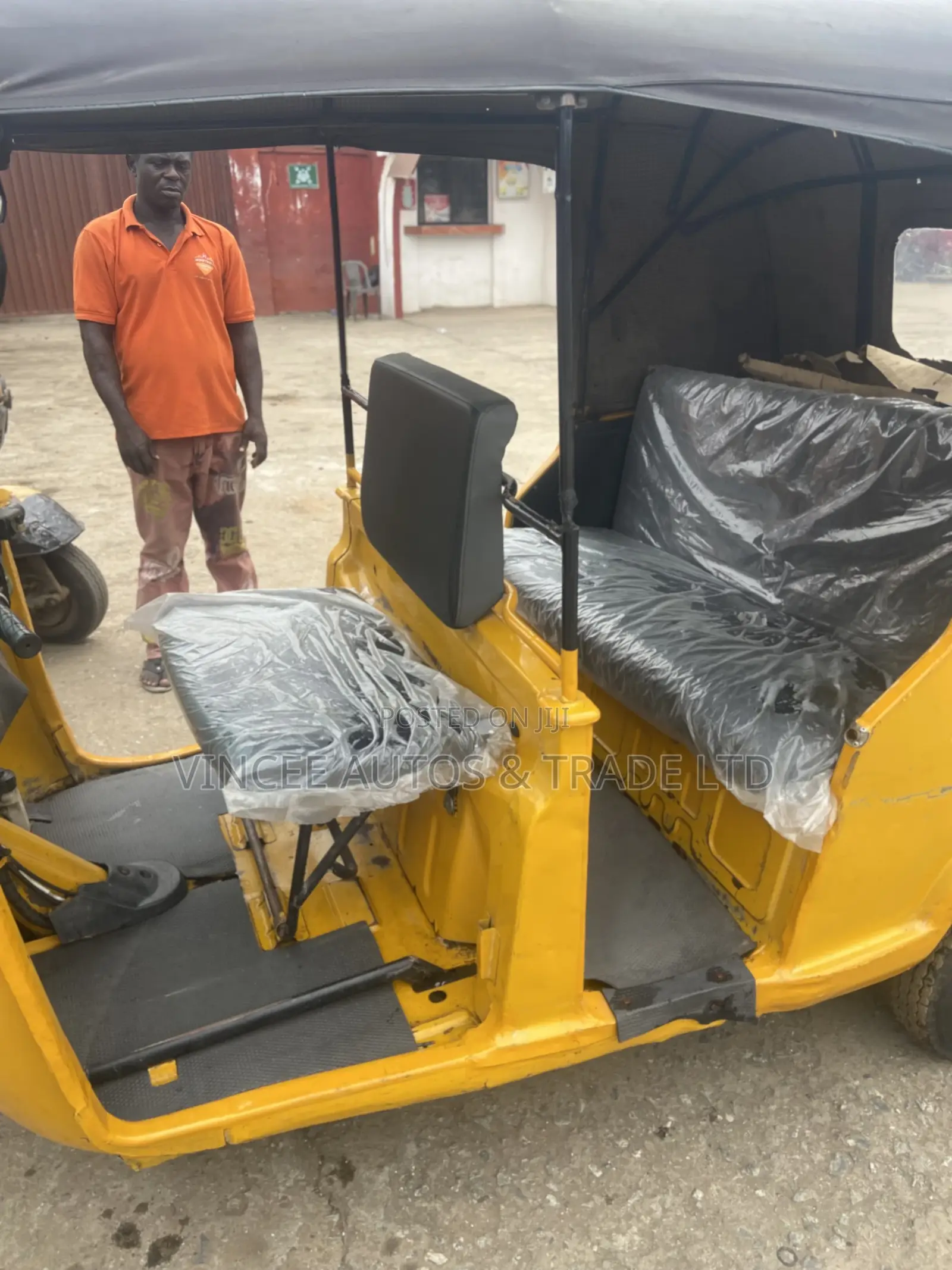 TVS King Deluxe Plus iTouch Start 2022 Yellow
