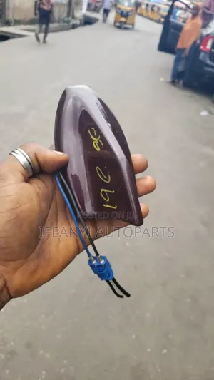 Ford Edge Roof Antenna 2016