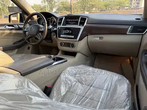 Mercedes-Benz M Class 2015 Blue