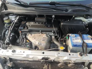 Toyota Avensis 2007 Silver