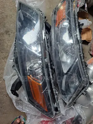 Headlamp Honda Croostour 2014 Model