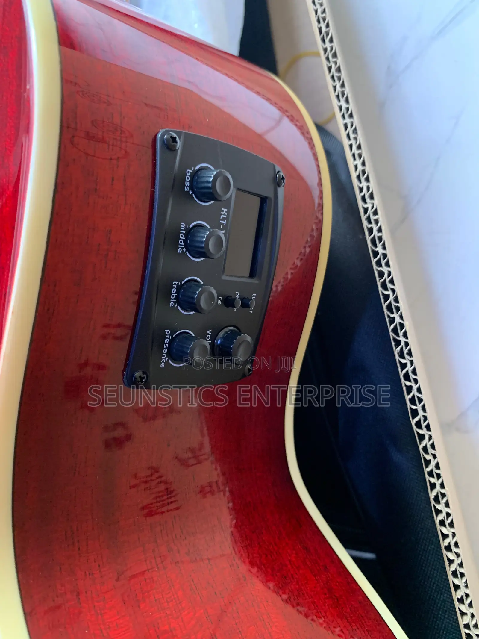 Quality Bullfighter Electro Acoustic Guitar