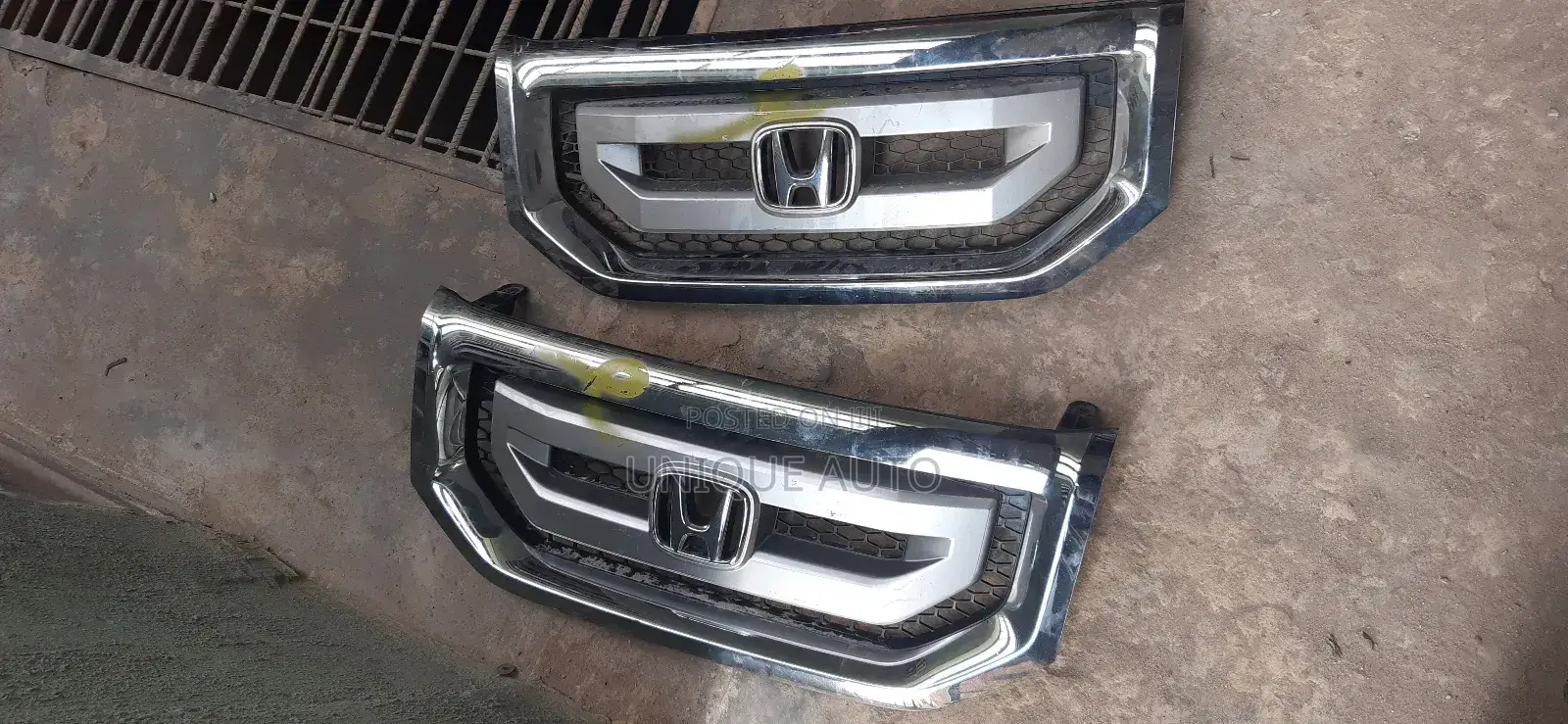 Front Grille 2010 Honda Pilot