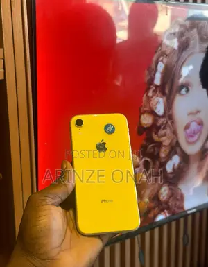 Apple iPhone XR 128 GB Yellow