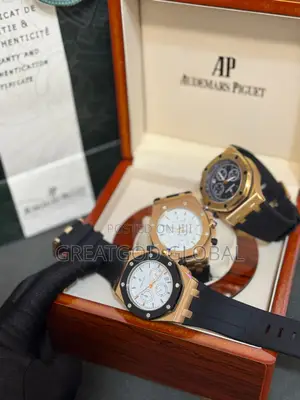 *Luxury AUDEMARS Piguet Rubber Watch* *Chronograph Working*
