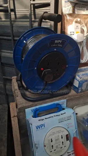 2.5mm Cable Reel for Wayhouses/ Companies/ Factories/ Farmes