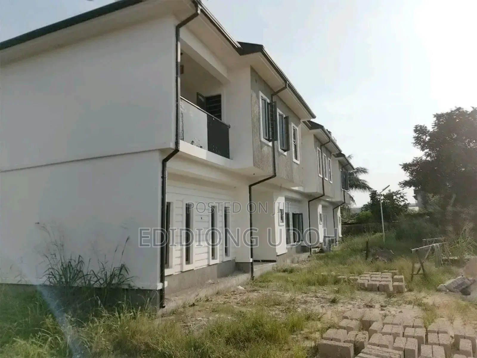 3bdrm Duplex in Federal Housing for sale