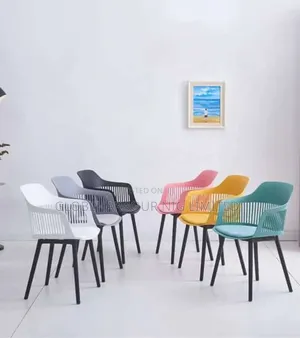Four Leg Comfort Chair