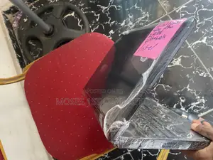 New Laptop Lenovo 4GB Intel SSHD (Hybrid) 250GB