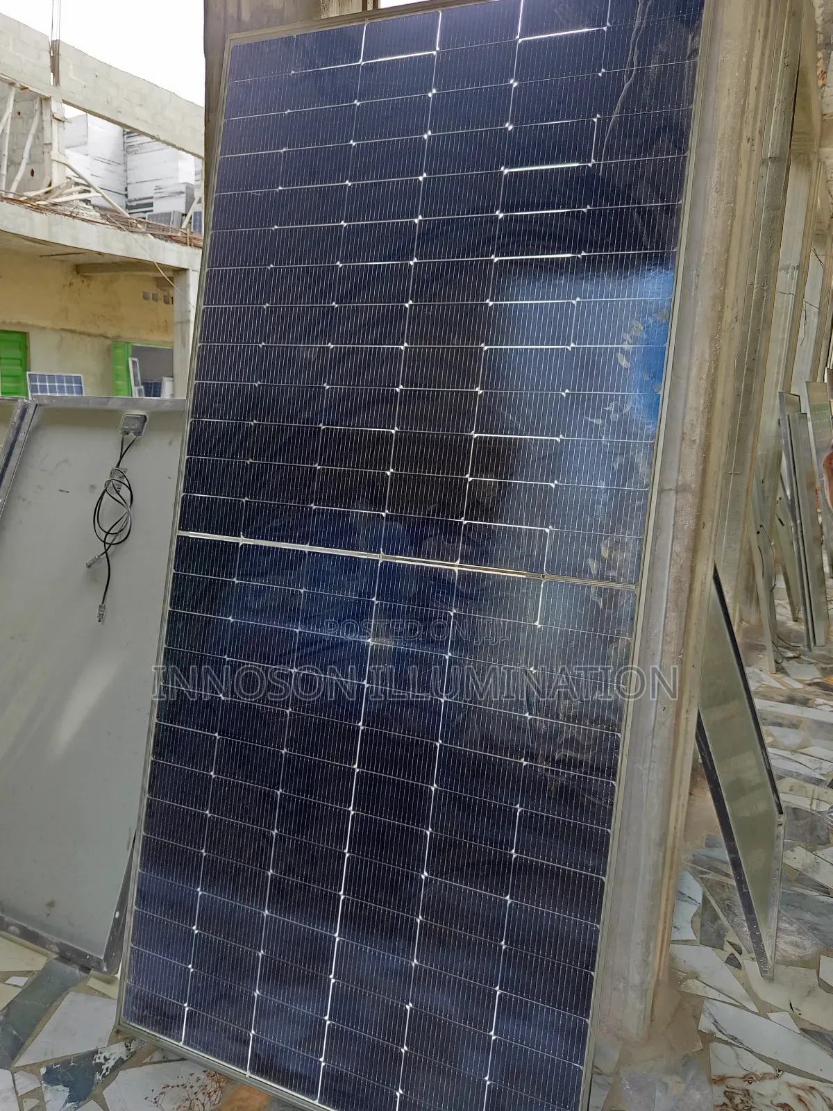 720w Mono Half Cut Solar Panel